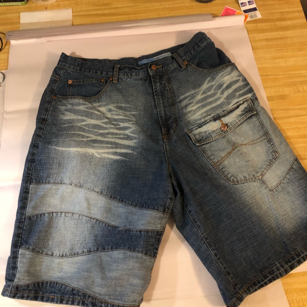 MENS AZZURE SHORTS